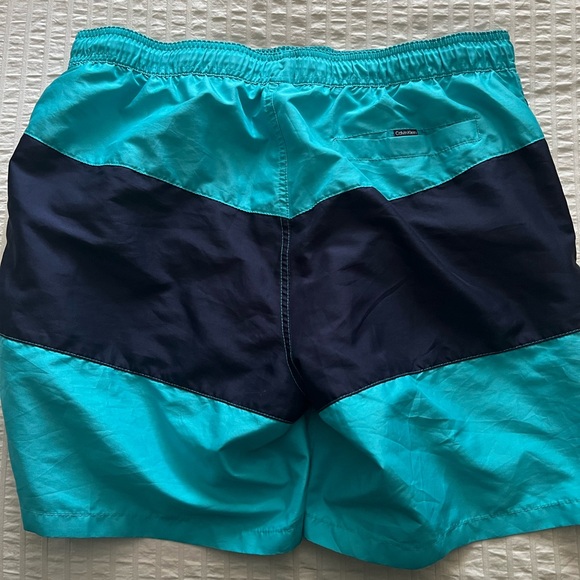 Calvin Klein Men’s Swim Trunks Size XL - Picture 3 of 3